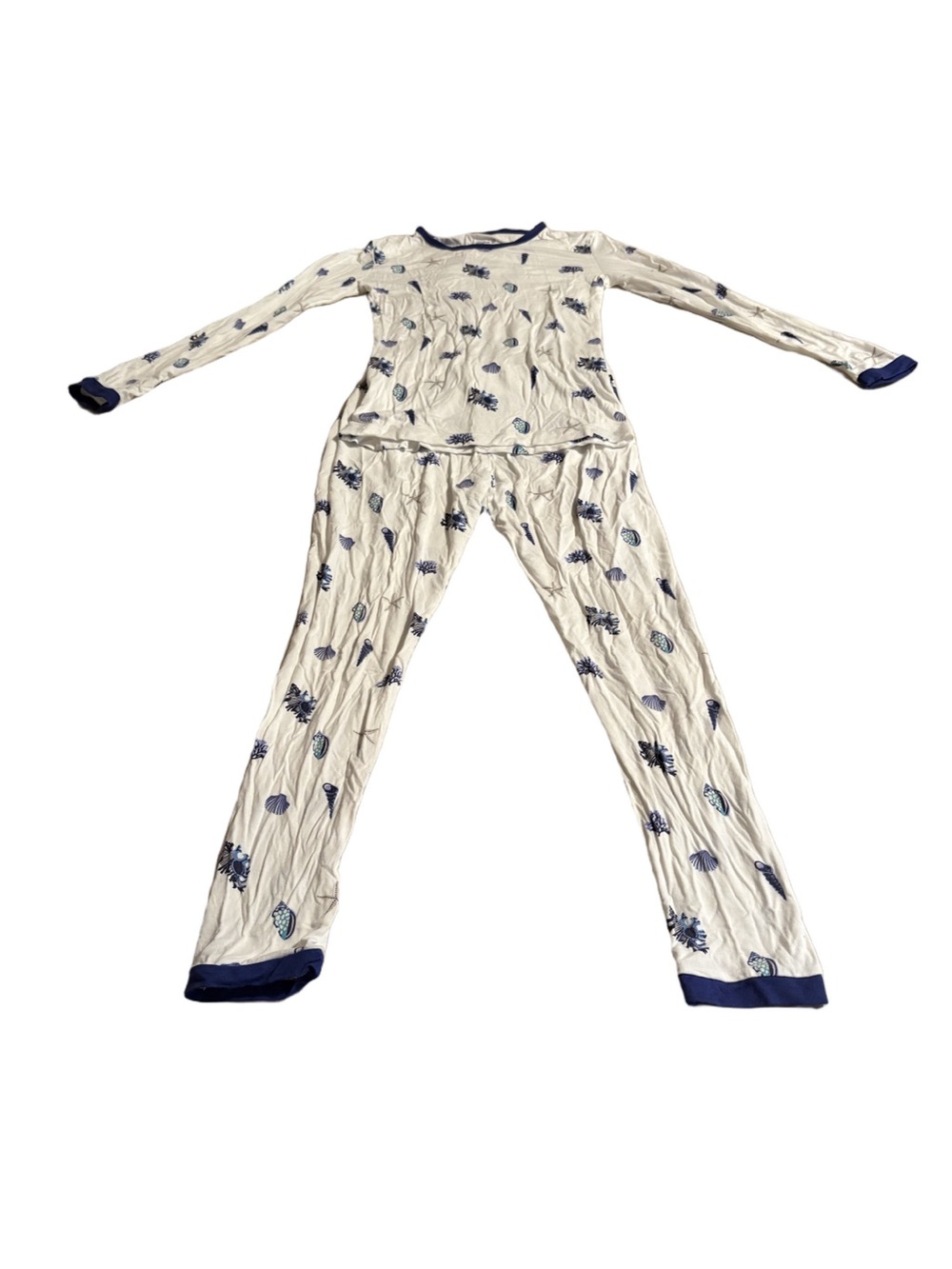 Kyte Baby White and Blue Seashell Print Long Sleeve Pyjamas Size 7